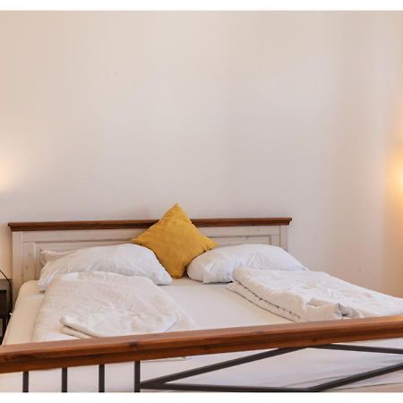 Cheerful 2Br Apartment - Suitable For Longstays Wien Eksteriør billede