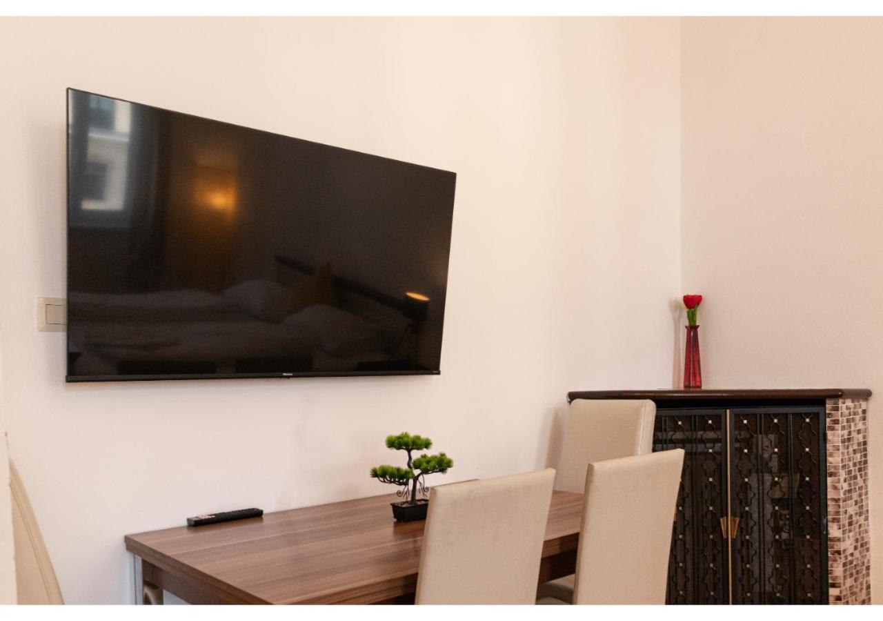Cheerful 2Br Apartment - Suitable For Longstays Wien Eksteriør billede