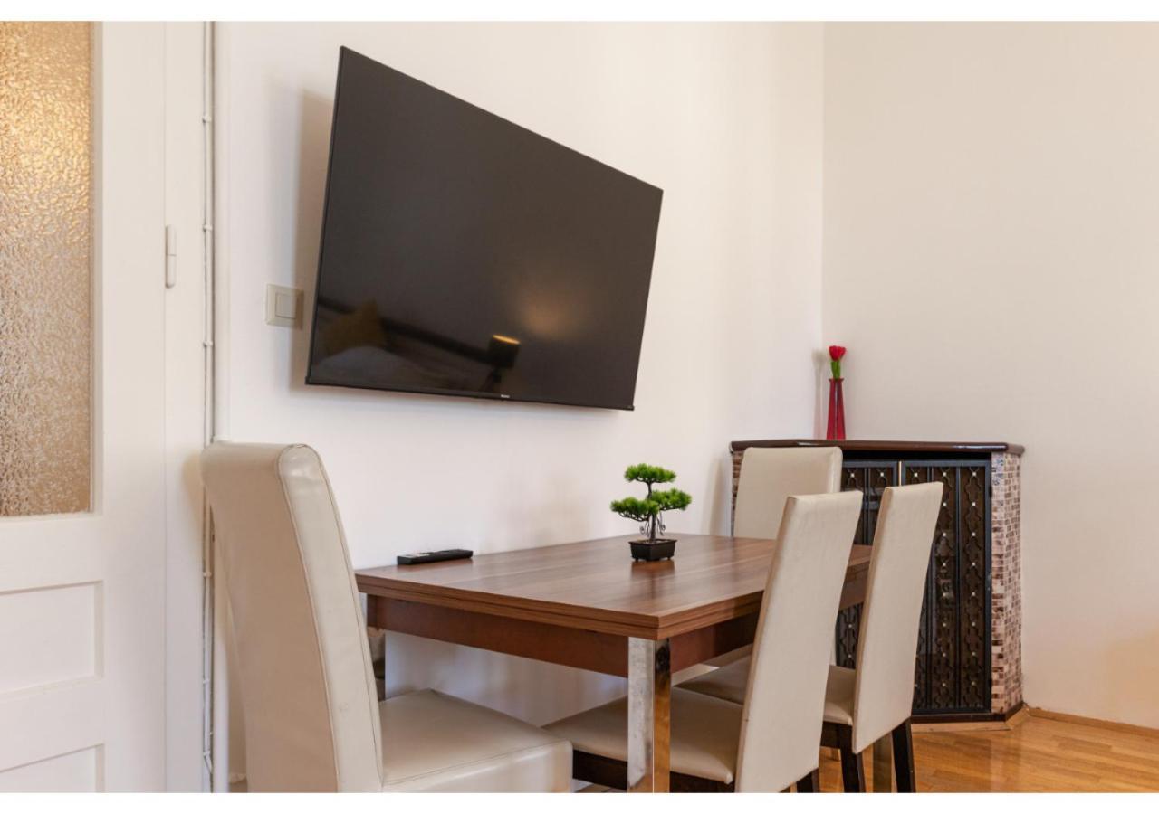 Cheerful 2Br Apartment - Suitable For Longstays Wien Eksteriør billede