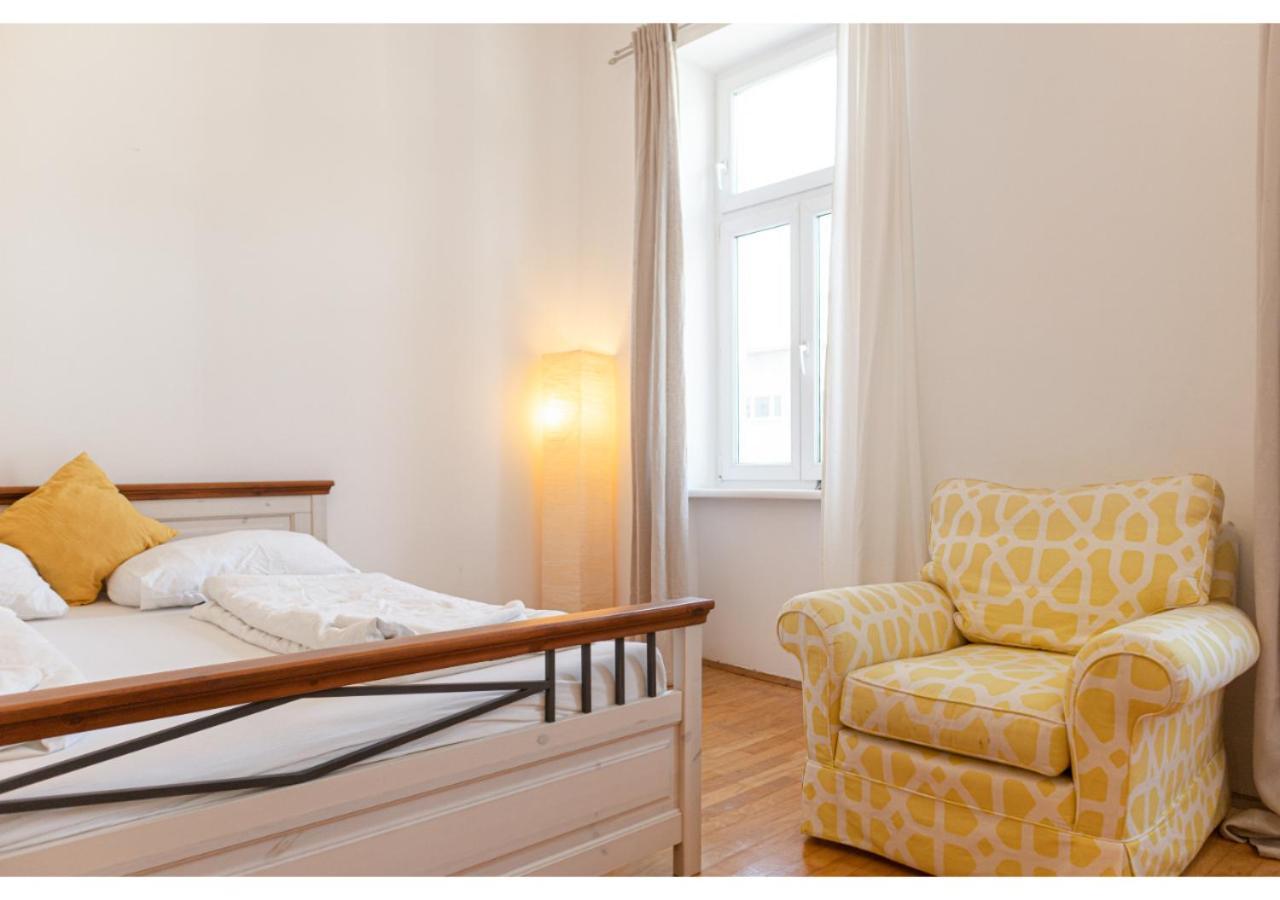 Cheerful 2Br Apartment - Suitable For Longstays Wien Eksteriør billede