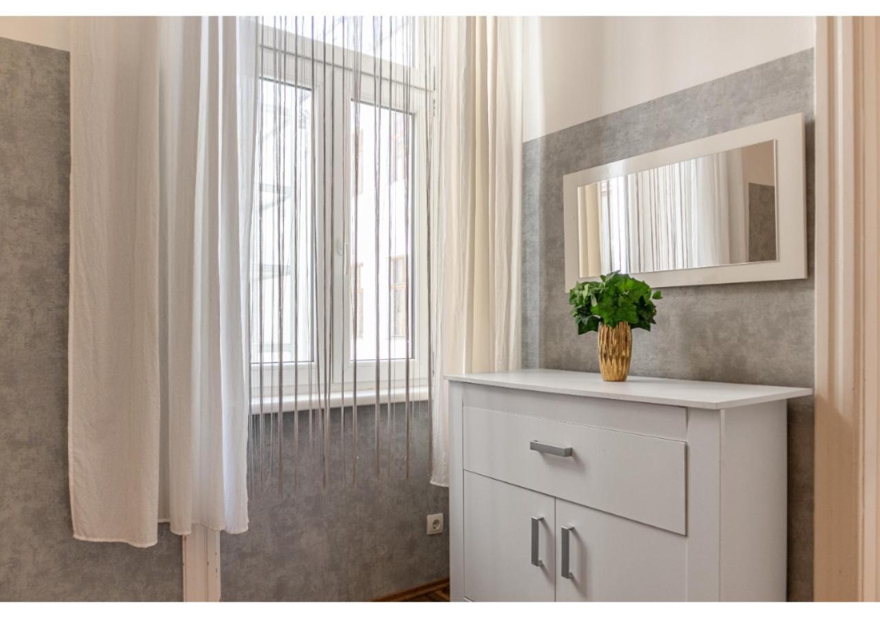 Cheerful 2Br Apartment - Suitable For Longstays Wien Eksteriør billede